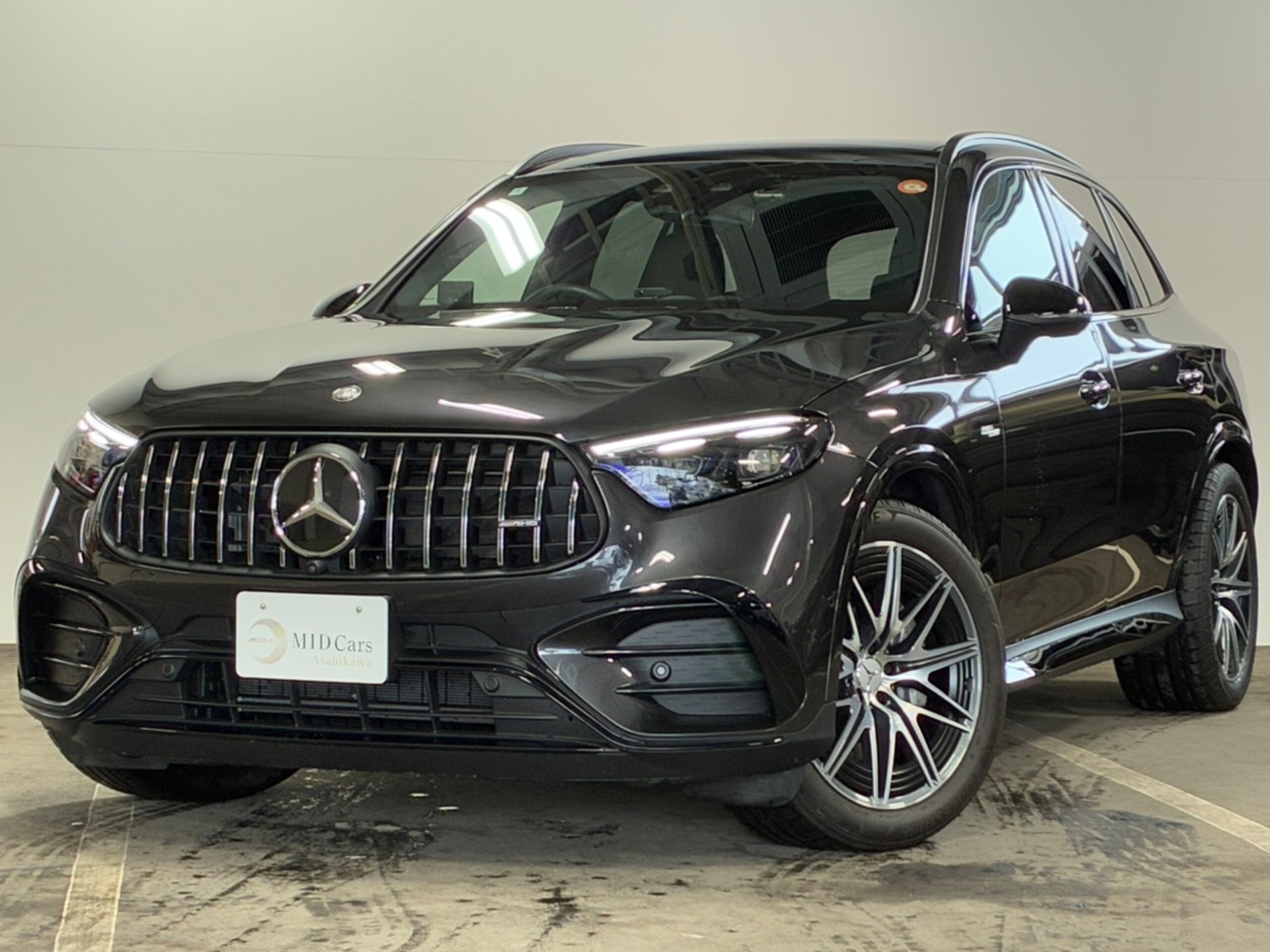 MERCEDES-BENZ GLC AMG - View 1