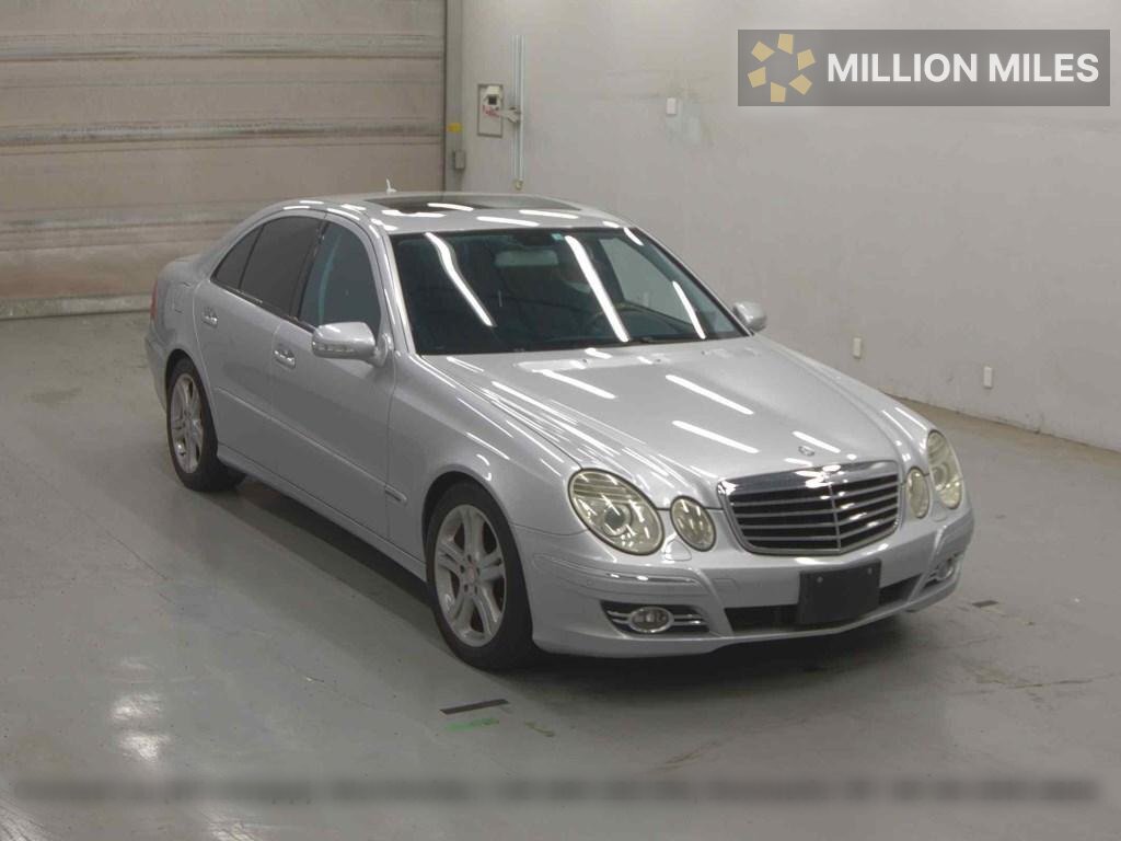 MERCEDES-BENZ E-CLASS - View 1