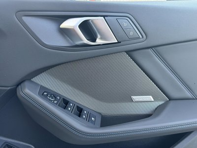 صورة مصغرة 44 لـ 2025 BMW 1 SERIES