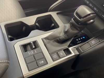 صورة مصغرة 40 لـ 2025 Toyota LAND CRUISER 250