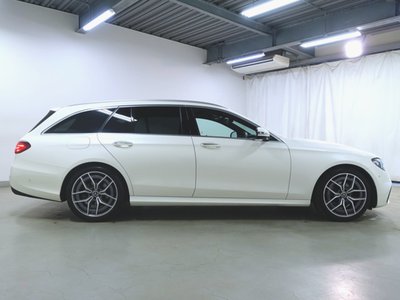 MERCEDES-BENZ E-CLASS - 8