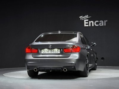 2015 BMW 3 SERIES photo 4