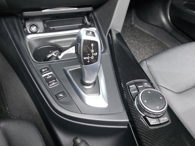 2015 BMW 3 SERIES photo 9