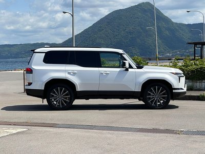 2025 LEXUS GX 照片 9