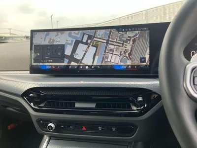 2025 BMW 3 SERIES 照片 8