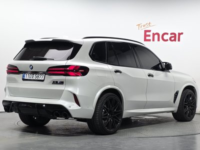 2025 BMW X5 M photo 3