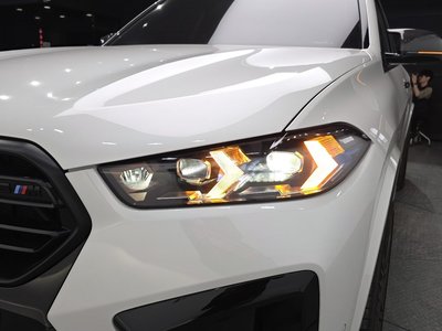2025 BMW X5 M photo 9