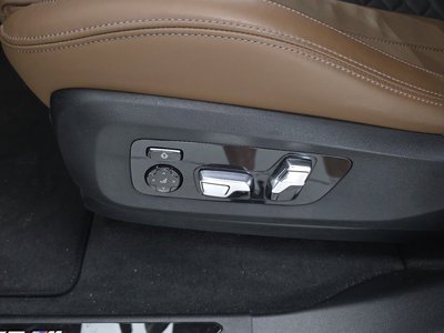 2025 BMW X5 M — миниатюра 29