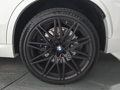 2025 BMW X5 M photo 8