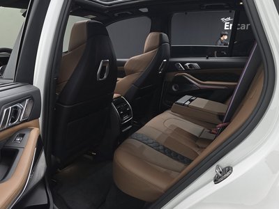 2025 BMW X5 M — миниатюра 17