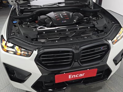 2025 BMW X5 M photo 7