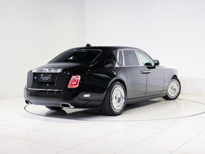 ROLLS-ROYCE PHANTOM - 5