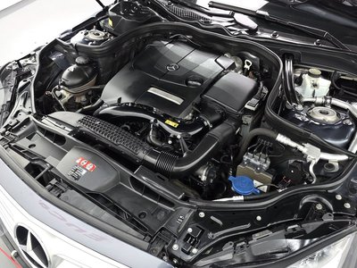 MERCEDES-BENZ E-CLASS - 7