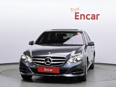 MERCEDES-BENZ E-CLASS - 2