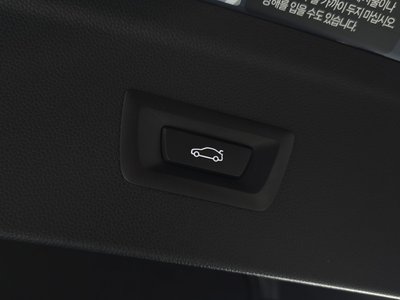 2025 BMW IX 缩略图 22