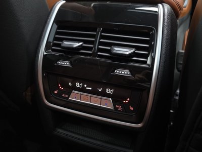 2022 BMW X5 — миниатюра 25