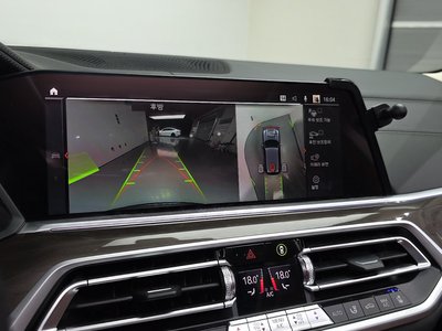 2022 BMW X5 — миниатюра 21