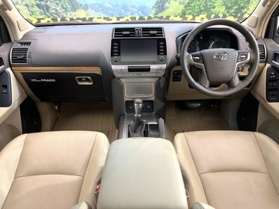 2023 Toyota LAND CRUISER PRADO — фото 2