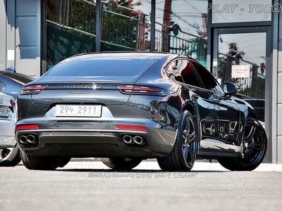 PORSCHE PANAMERA - 5