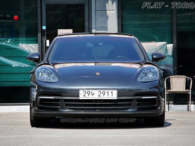 PORSCHE PANAMERA - 2