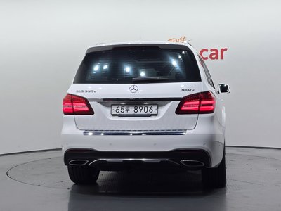 MERCEDES-BENZ GLS - 4