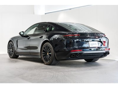 PORSCHE PANAMERA - 5