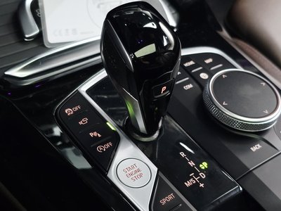 2025 BMW X4 — миниатюра 12