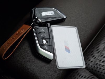2025 BMW X4 — миниатюра 21