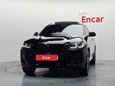 2025 BMW X4 照片 2