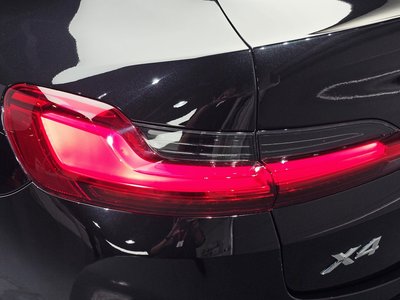2025 BMW X4 照片 10