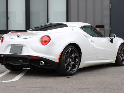صورة 4 لـ 2018 ALFA Romeo 4C