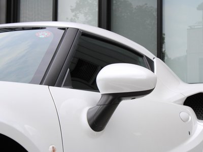 صورة مصغرة 32 لـ 2018 ALFA Romeo 4C