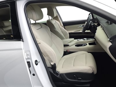 2022 Genesis GV70 — миниатюра 12