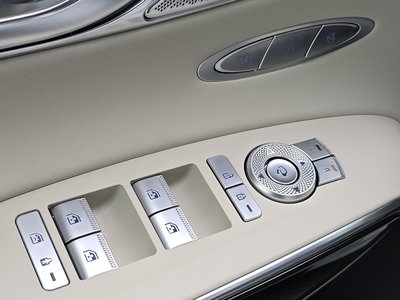 2022 Genesis GV70 — миниатюра 14