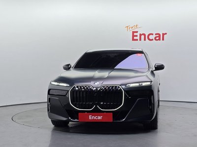 BMW 7 SERIES - 2
