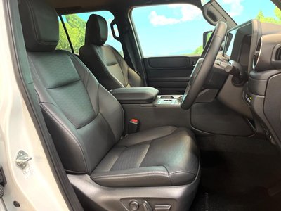 TOYOTA LAND CRUISER 250 - 8