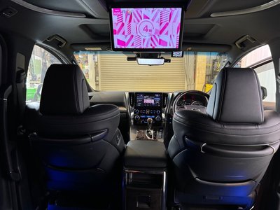 TOYOTA ALPHARD - 2