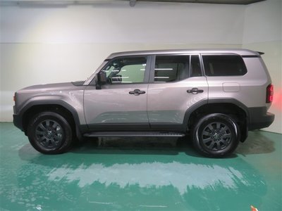 TOYOTA LAND CRUISER 250 - 8