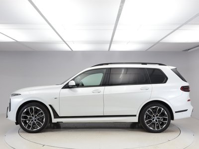 BMW X7 - 7