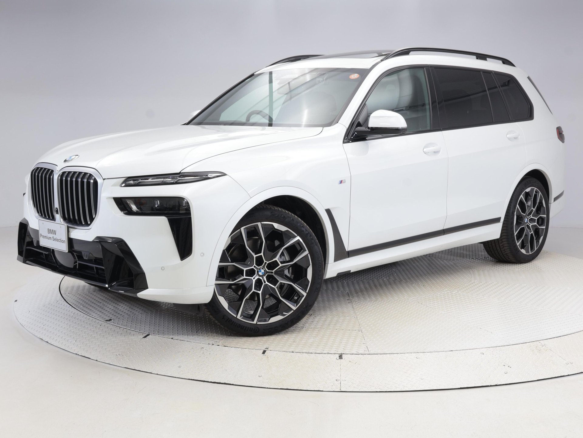 BMW X7 - View 1