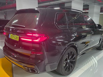 BMW X7 - 10