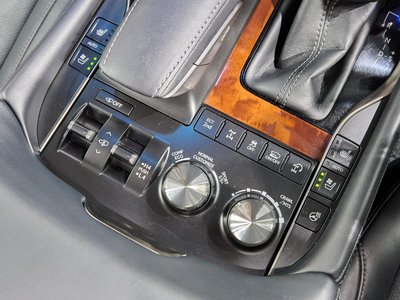 صورة مصغرة 23 لـ 2016 Lexus LX