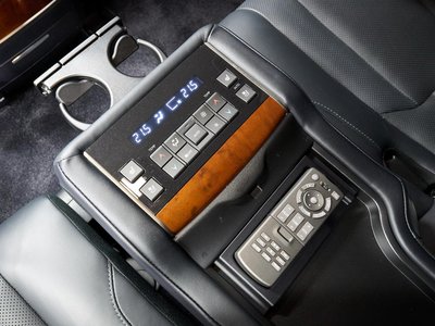 صورة مصغرة 31 لـ 2016 Lexus LX