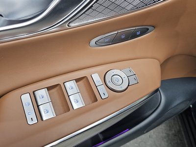 صورة مصغرة 13 لـ 2023 Genesis GV70
