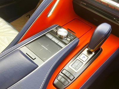 2017 Lexus LC — миниатюра 20