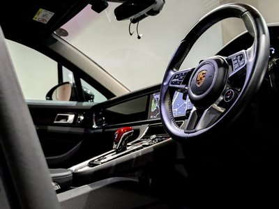 2018 Porsche PANAMERA — миниатюра 17