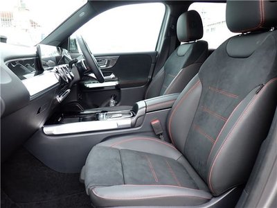 2025 Mercedes-BENZ GLB 缩略图 14