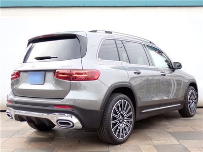 2025 Mercedes-BENZ GLB — фото 2