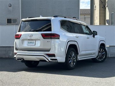 TOYOTA LAND CRUISER 300 - 7