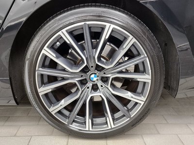 BMW 7 SERIES - 8